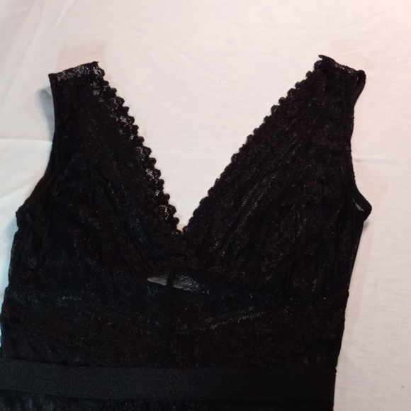 Allison Collection (New) - Picture 4 of 8